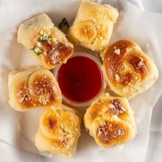 Garlic Knots