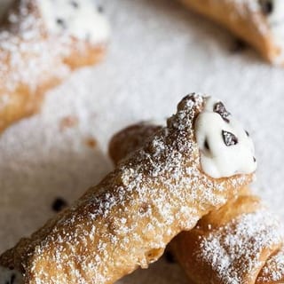 Italian Cannoli Jumbo Offer (25)